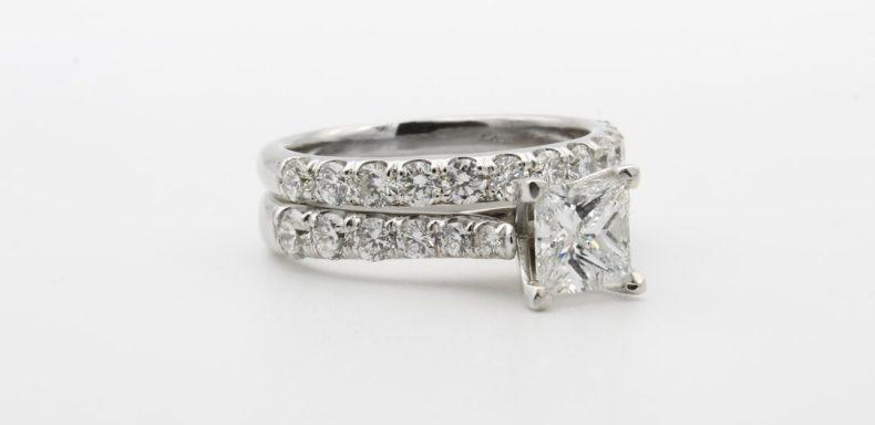 2 ct radiant cut diamond ring