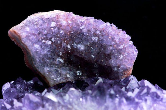 What to Look For When Buying Large Amethyst Crystals Online